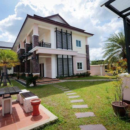 Fortune Surin Hotel Buitenkant foto