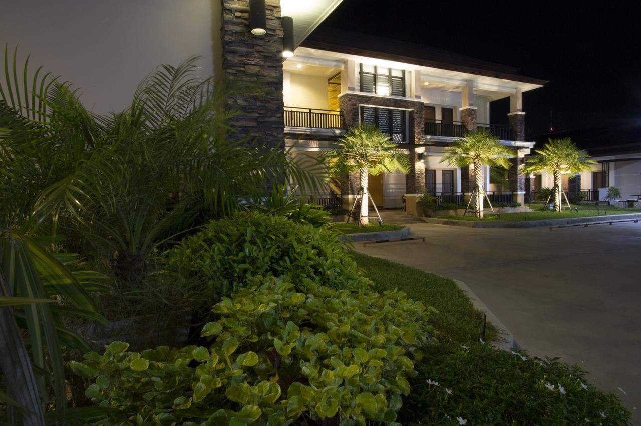 Fortune Surin Hotel Buitenkant foto