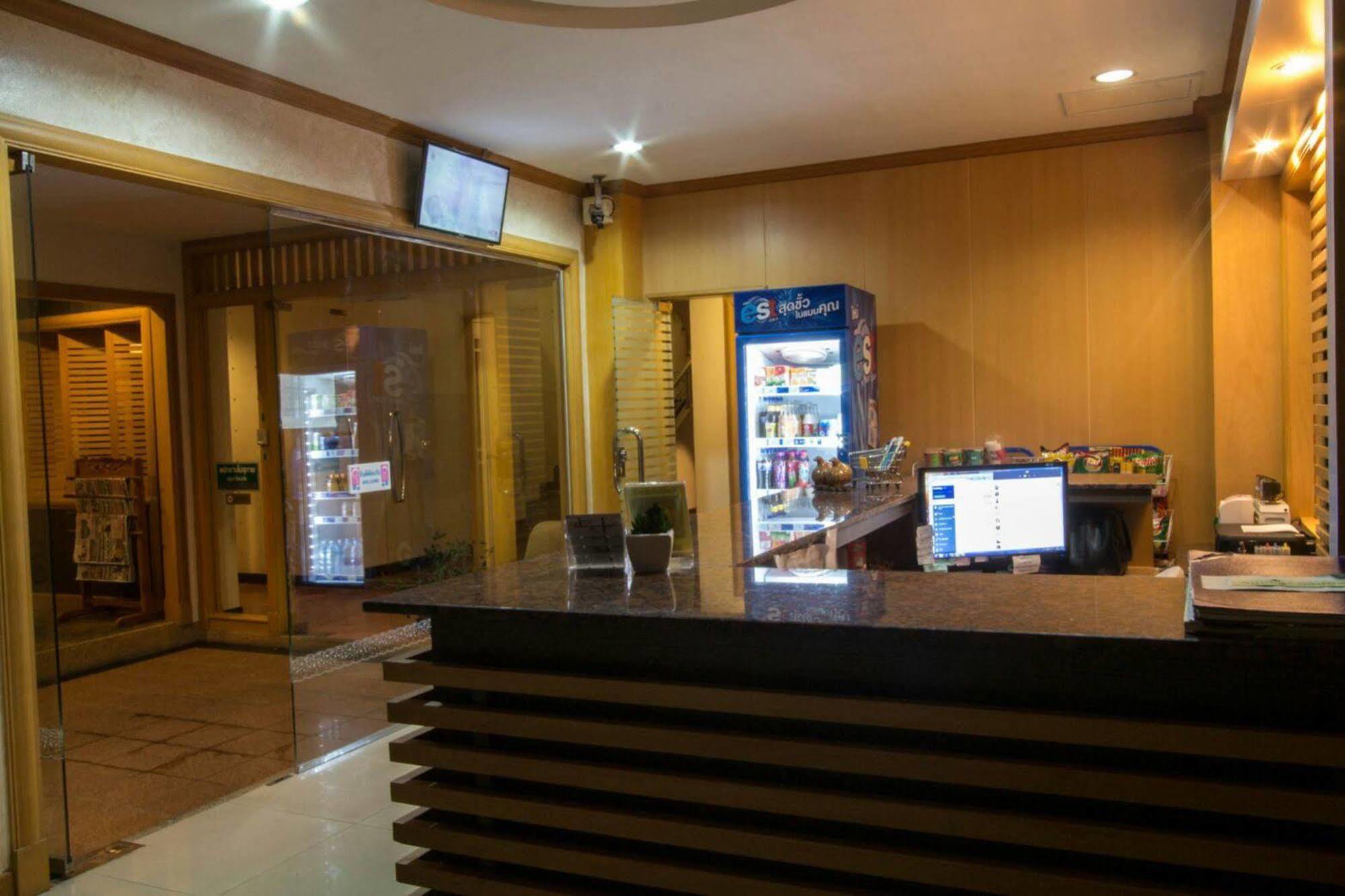 Fortune Surin Hotel Buitenkant foto