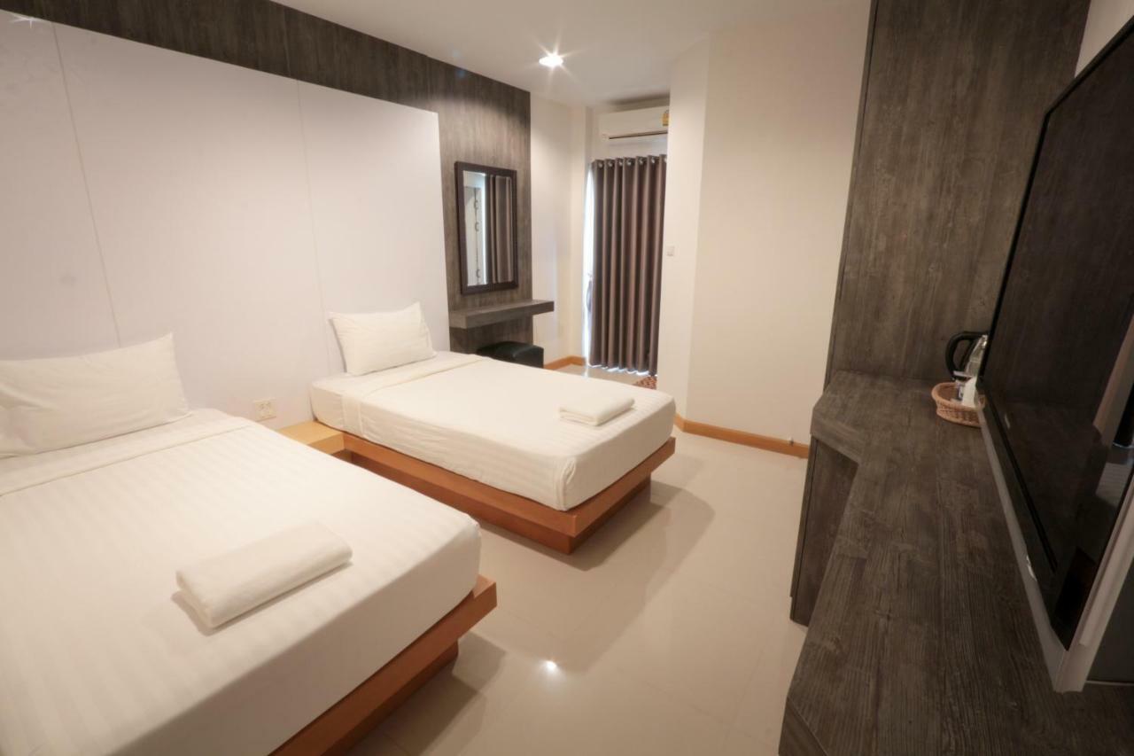 Fortune Surin Hotel Buitenkant foto
